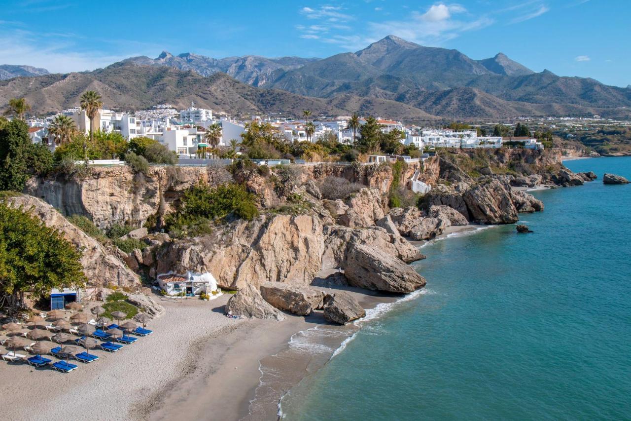 Apartamentos Vacacional En Plaza De Espana Nerja Buitenkant foto